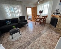 Herverkoop - Town House Penthouse -
Torrevieja - La Florida