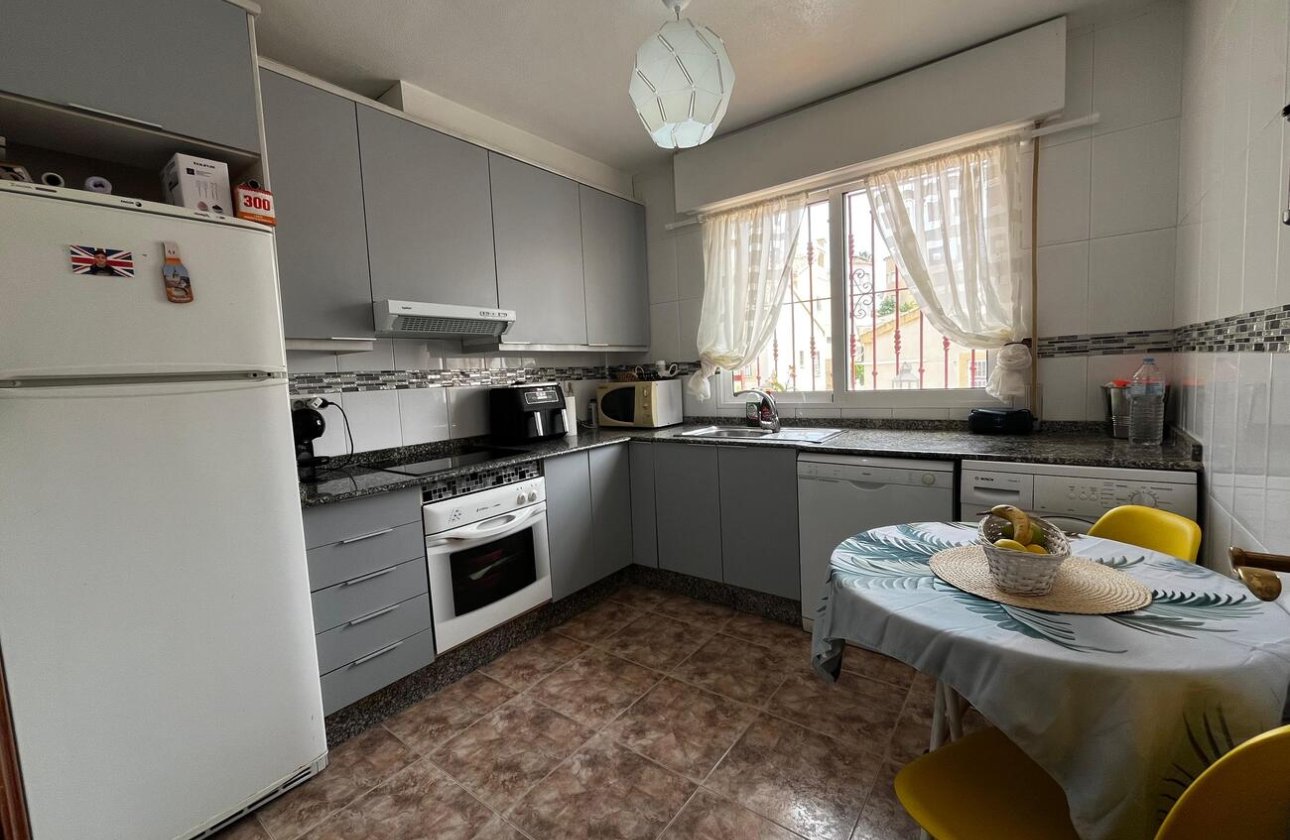 Herverkoop - Town House Penthouse -
Torrevieja - La Florida