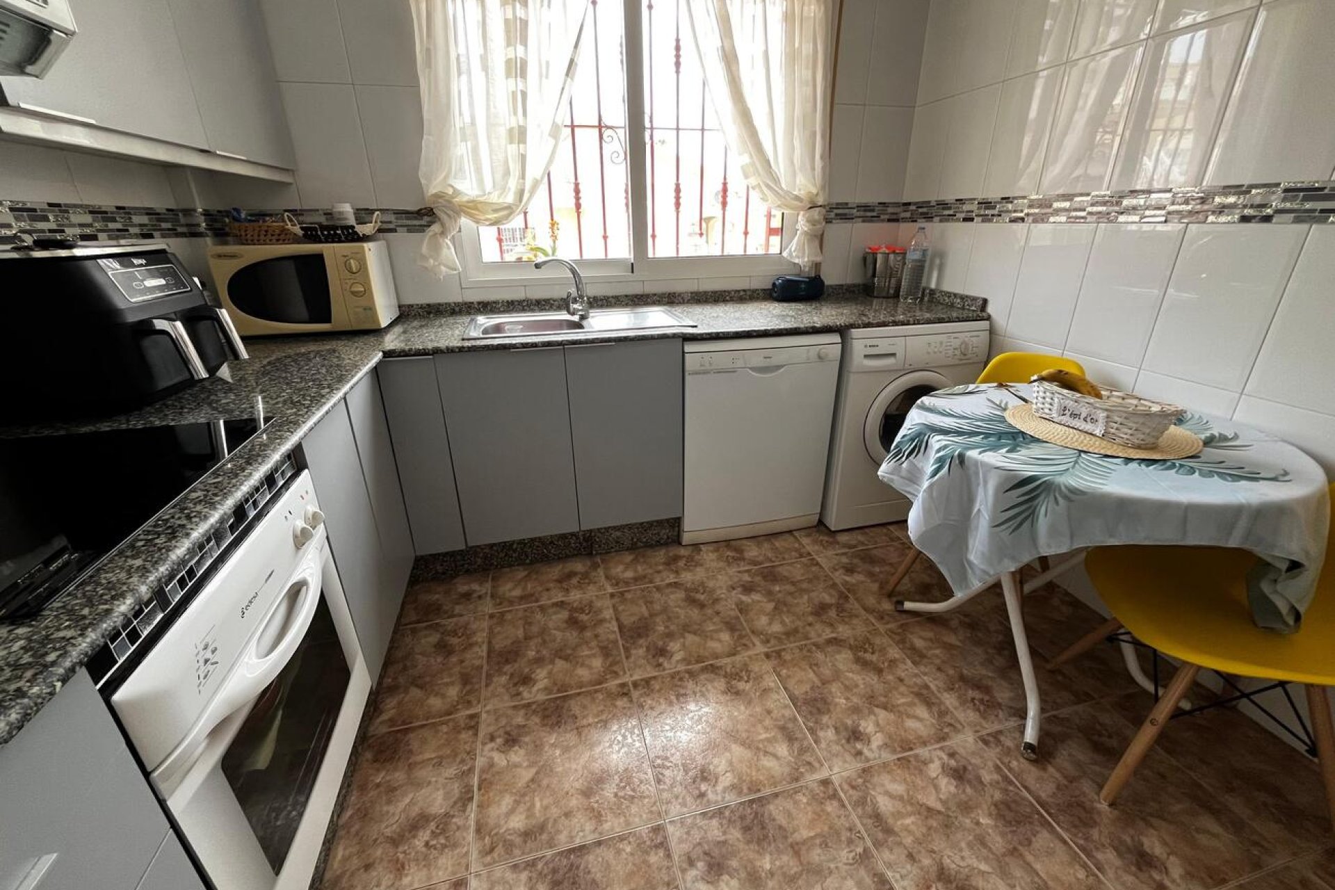 Herverkoop - Town House Penthouse -
Torrevieja - La Florida