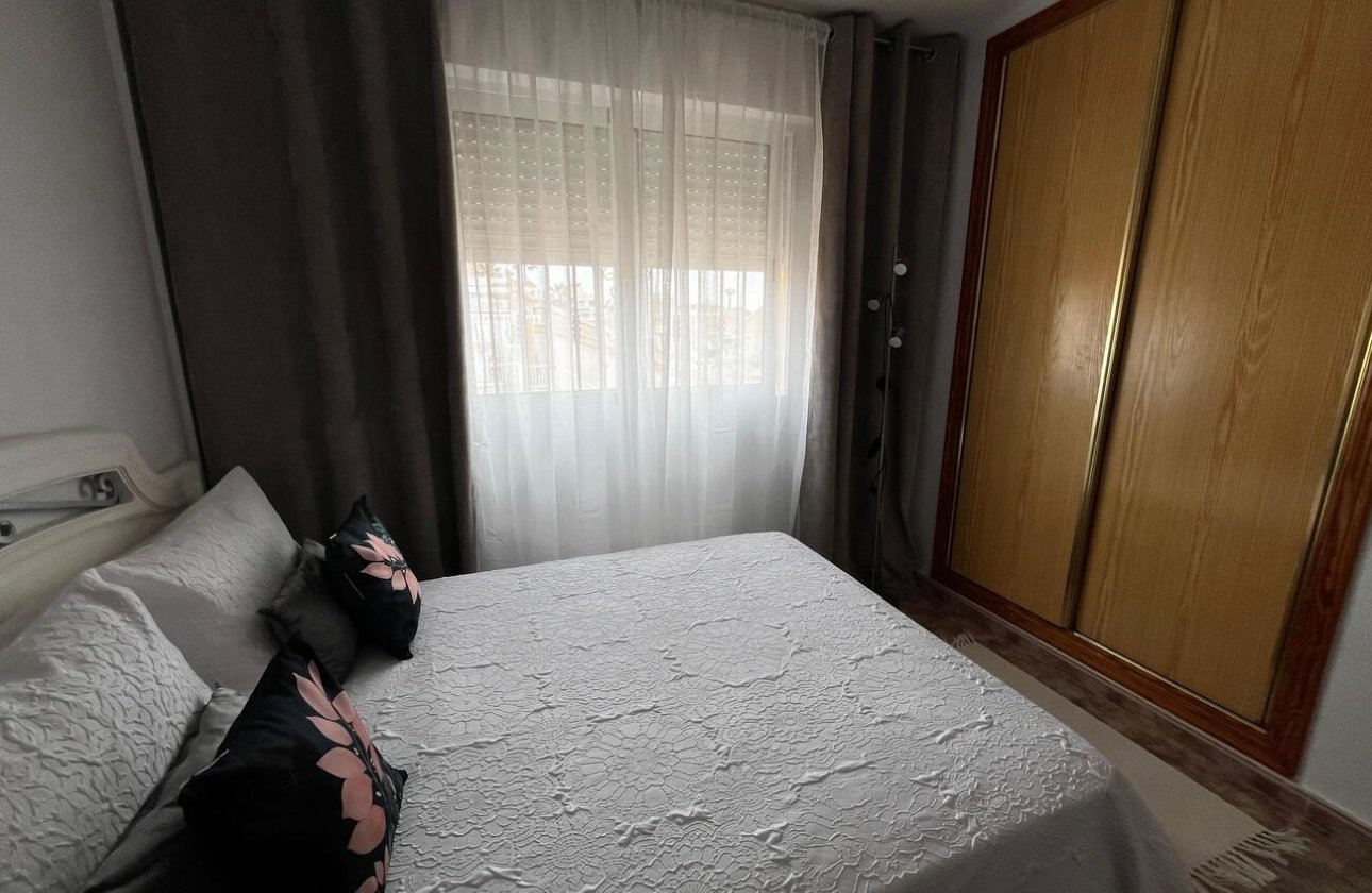 Herverkoop - Town House Penthouse -
Torrevieja - La Florida