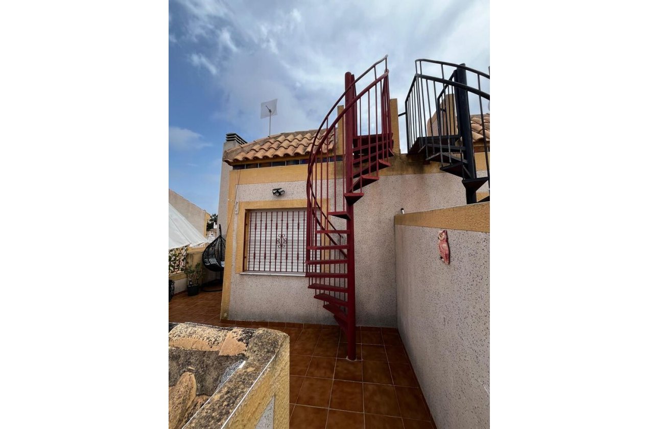 Herverkoop - Town House Penthouse -
Torrevieja - La Florida