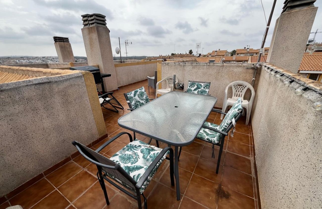 Herverkoop - Town House Penthouse -
Torrevieja - La Florida