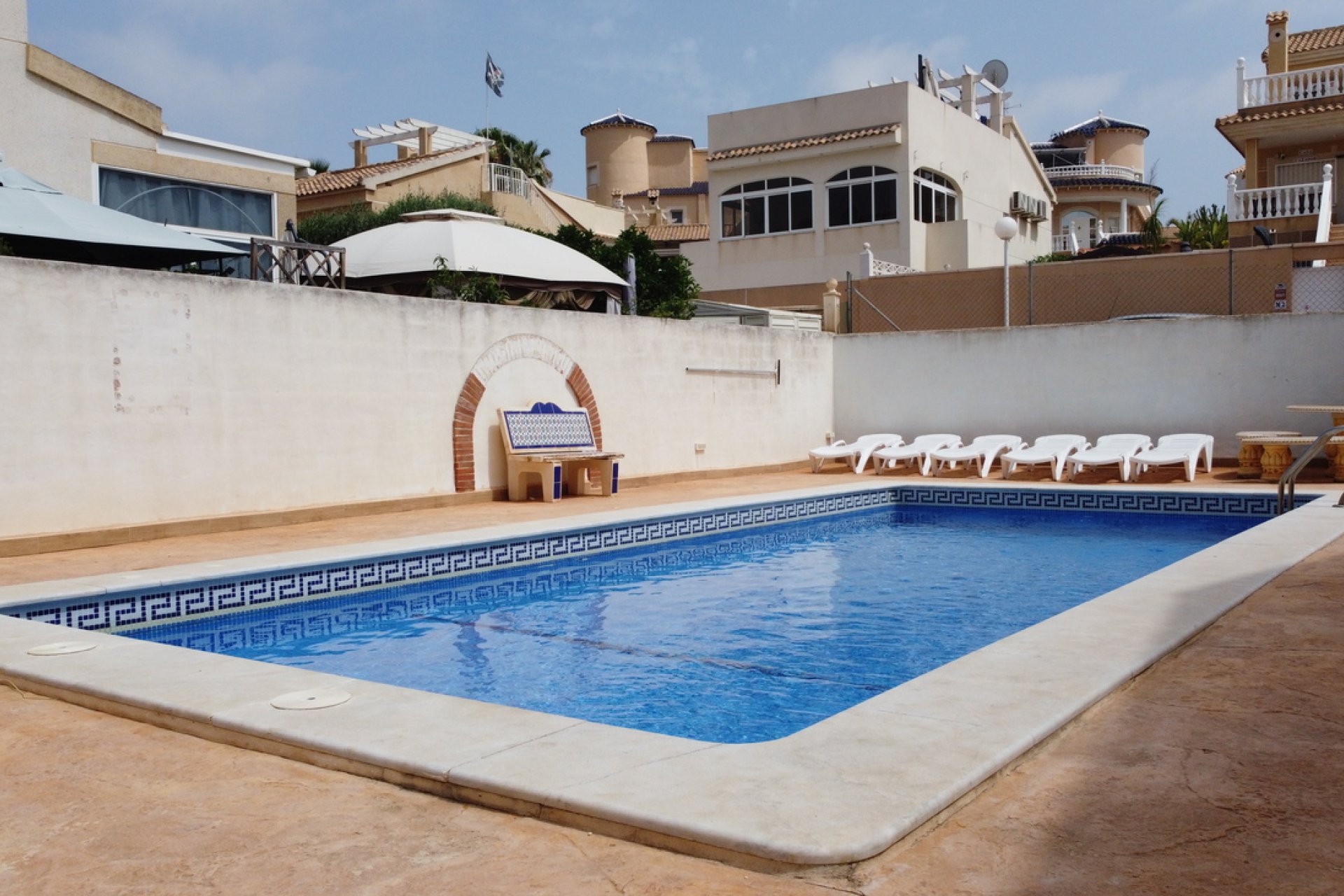 Herverkoop - Town House Penthouse -
Torrevieja - La Florida