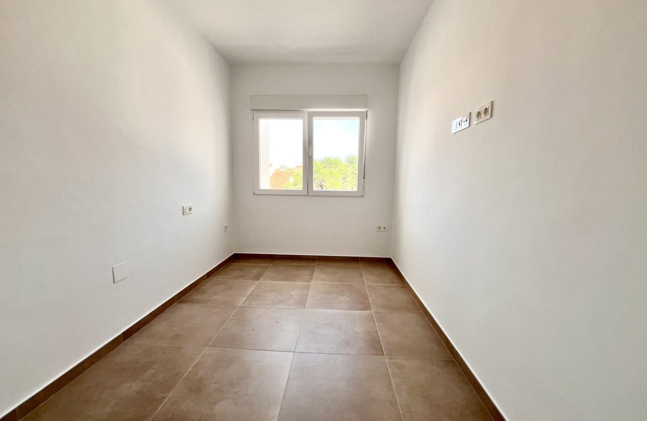 Herverkoop - Town House -
Pilar de la Horadada - Costa Blanca