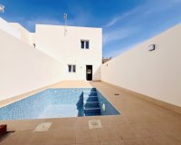 Herverkoop - Town House -
Pilar de la Horadada - Costa Blanca