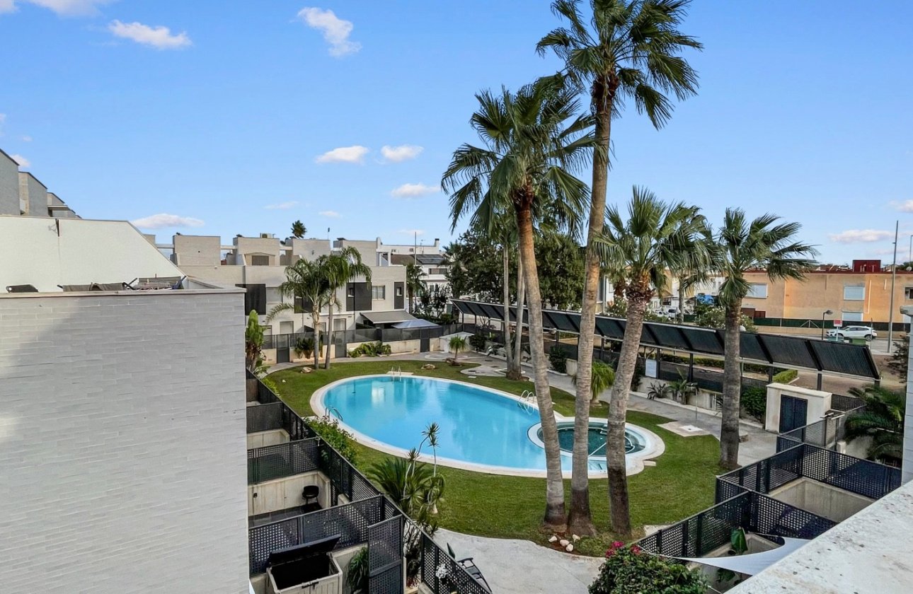 Herverkoop - Town House -
Pilar de la Horadada - Costa Blanca