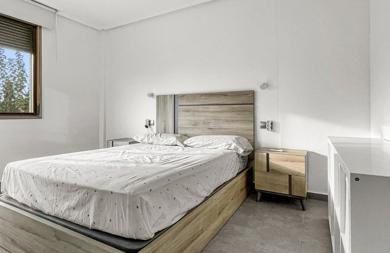 Herverkoop - Town House -
Pilar de la Horadada - Costa Blanca