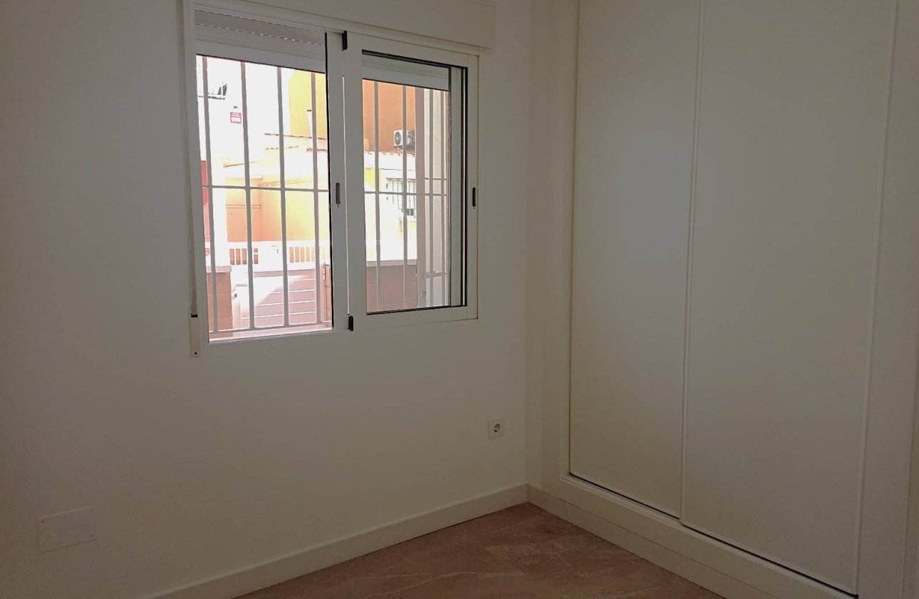 Herverkoop - Town House -
Pilar de la Horadada