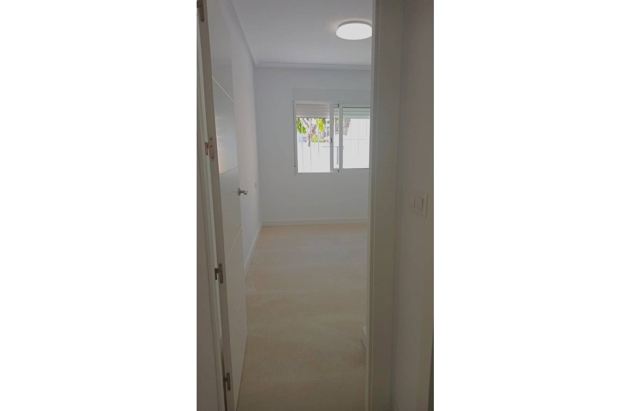 Herverkoop - Town House -
Pilar de la Horadada