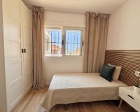 Herverkoop - Town House -
Playa Flamenca - Costa Blanca