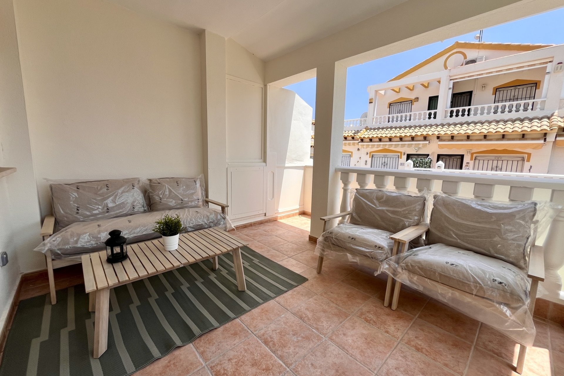 Herverkoop - Town House -
Playa Flamenca - Costa Blanca
