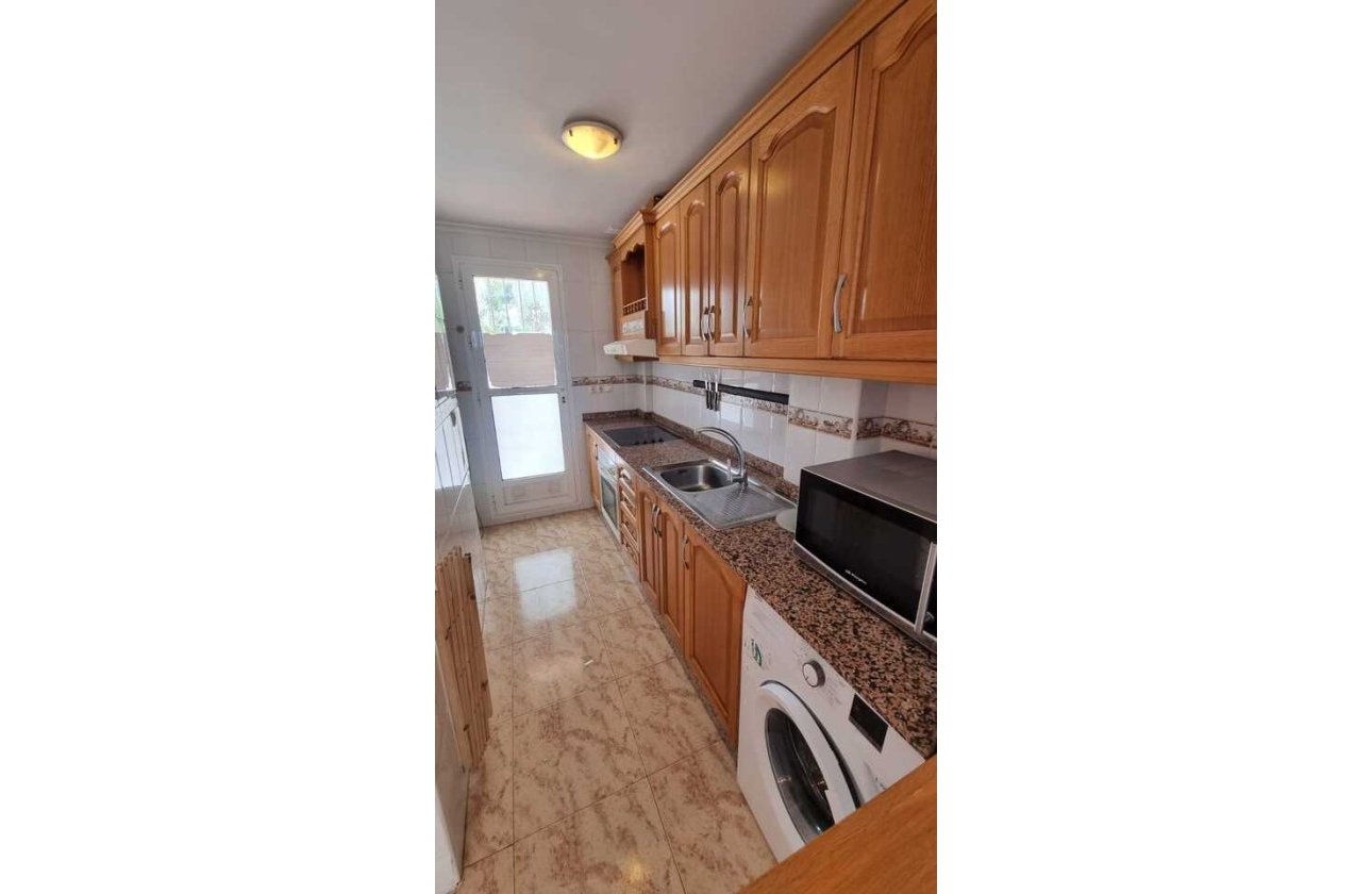 Herverkoop - Town House -
Playa Flamenca - Costa Blanca