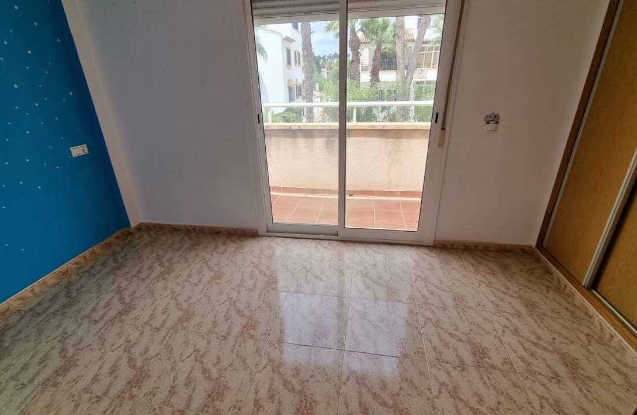 Herverkoop - Town House -
Playa Flamenca - Costa Blanca