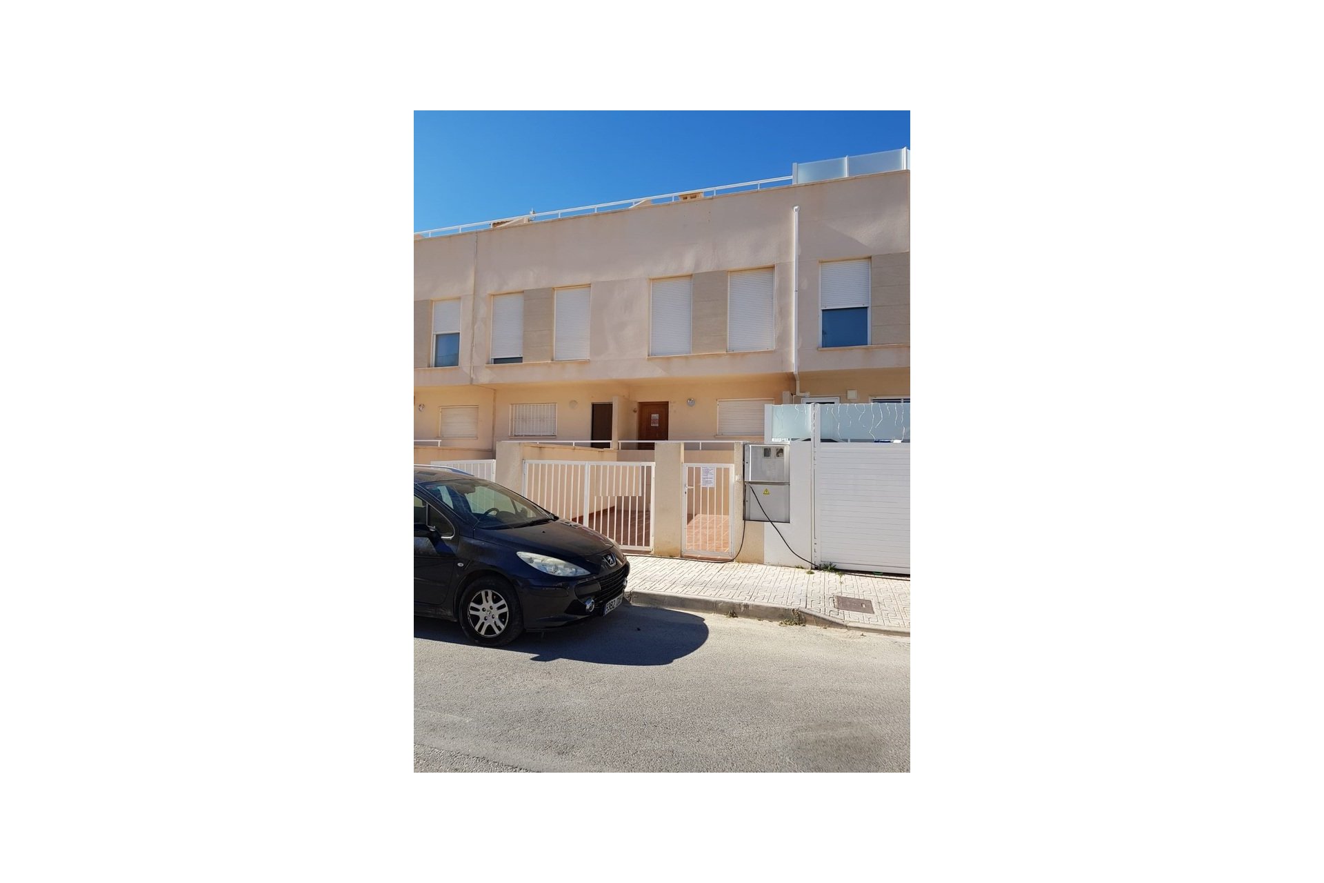 Herverkoop - Town House -
Playa Flamenca - Costa Blanca