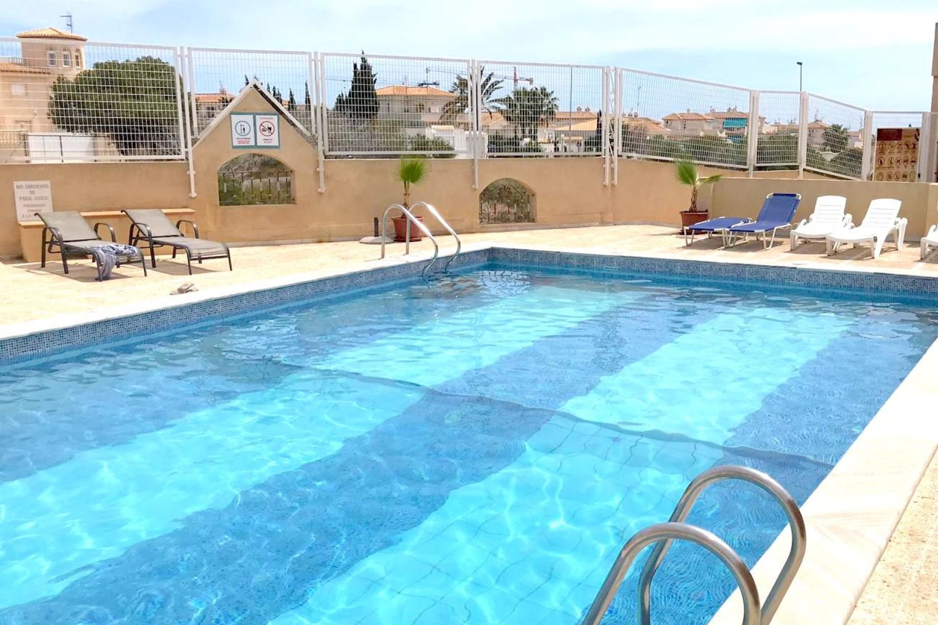 Herverkoop - Town House -
Playa Flamenca - Costa Blanca