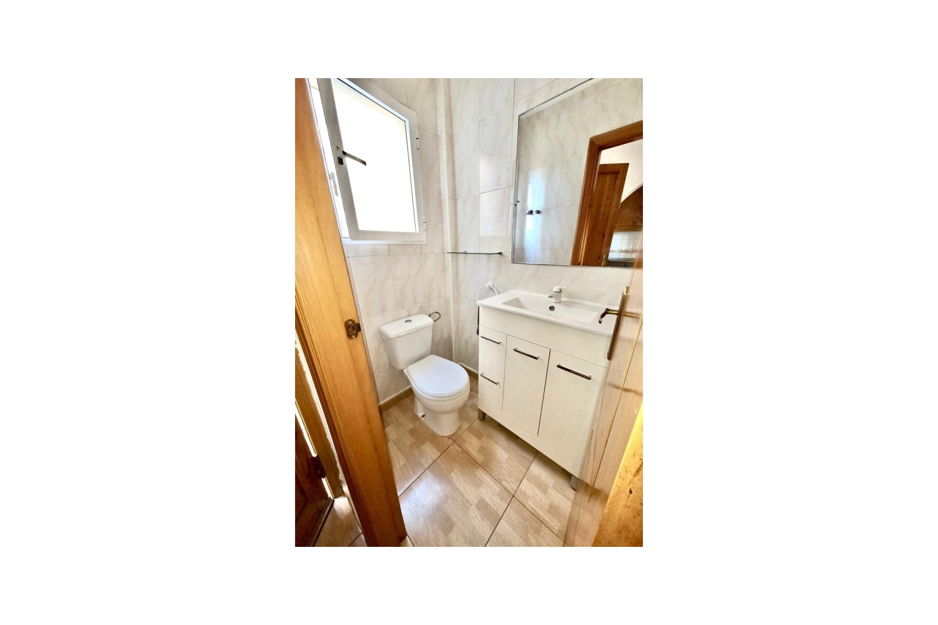 Herverkoop - Town House -
Playa Flamenca - Costa Blanca