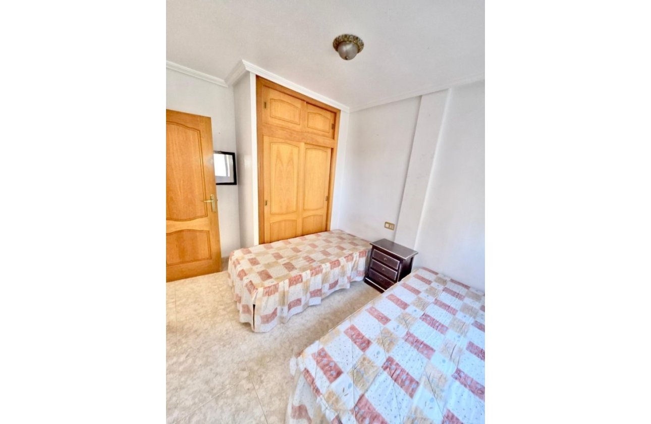 Herverkoop - Town House -
Playa Flamenca - Costa Blanca