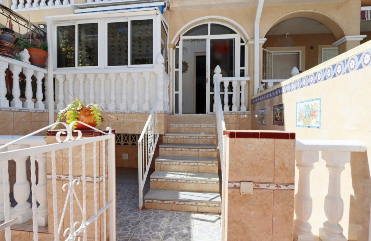 Herverkoop - Town House -
Playa Flamenca - Costa Blanca