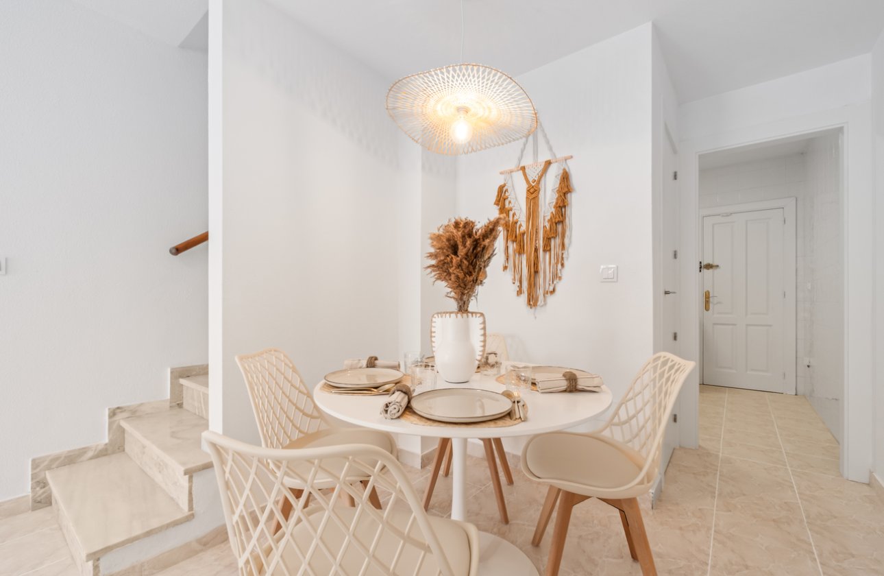 Herverkoop - Town House -
Playa Flamenca - Costa Blanca