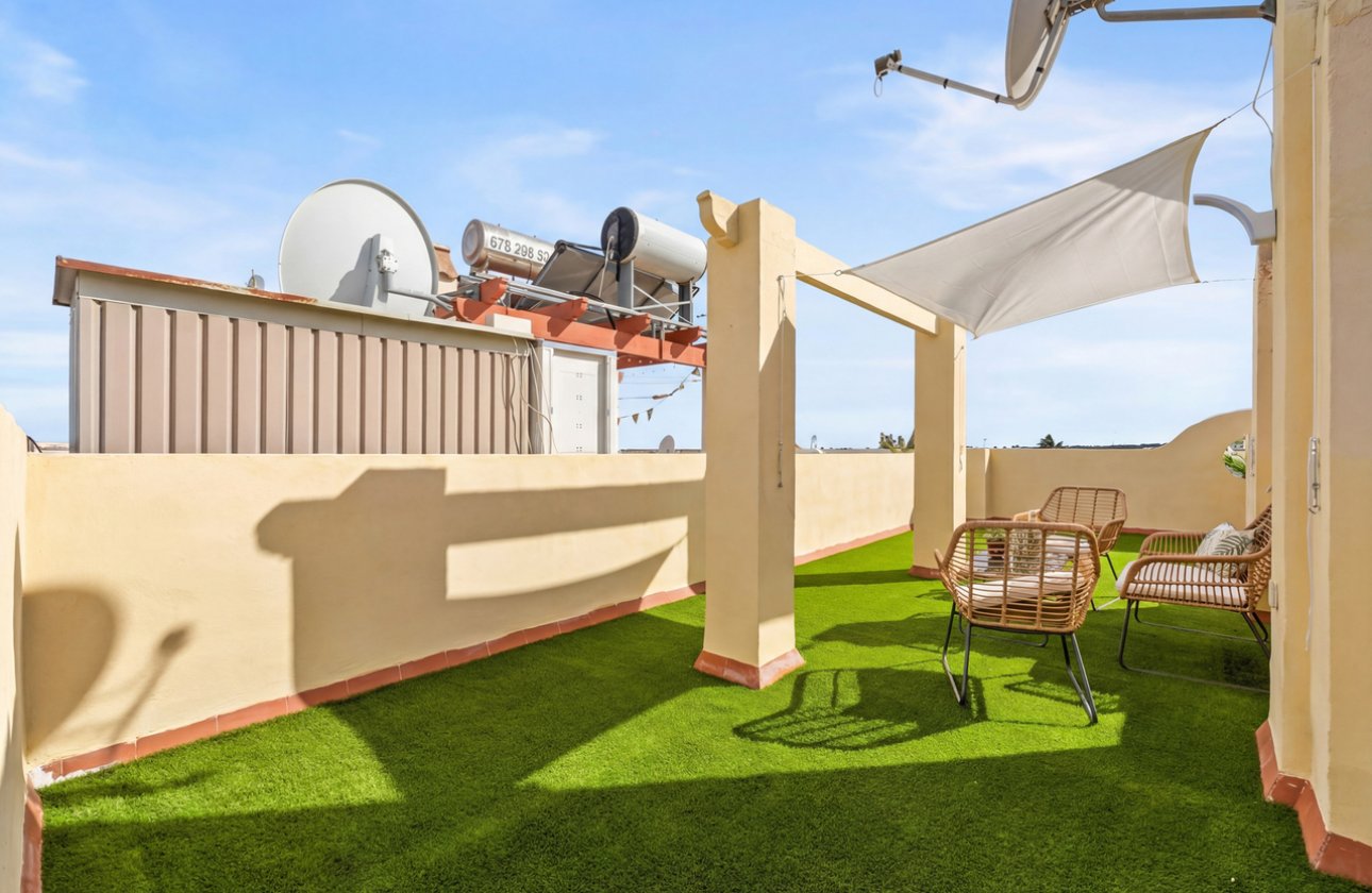 Herverkoop - Town House -
Playa Flamenca - Costa Blanca