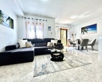 Herverkoop - Town House -
Playa Flamenca - Costa Blanca