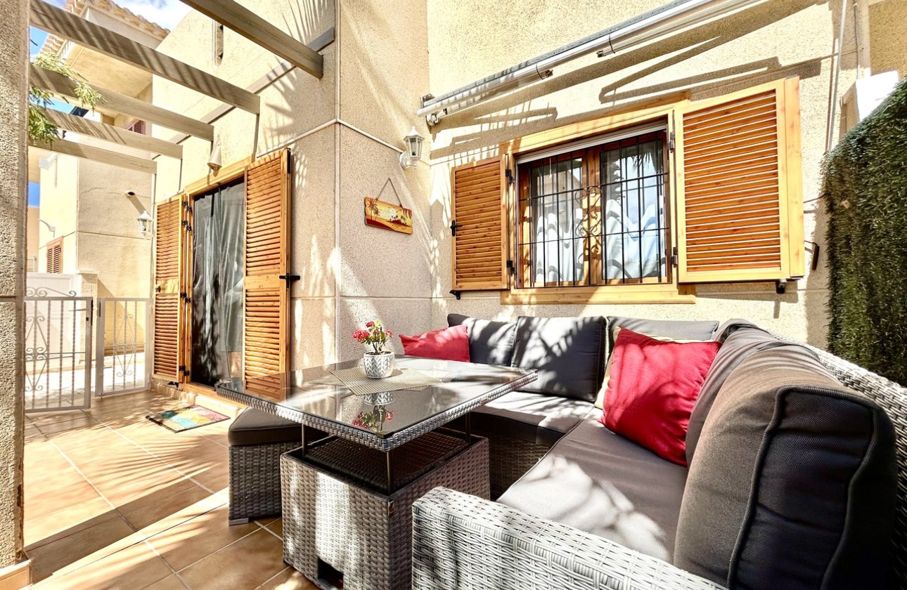 Herverkoop - Town House -
Playa Flamenca - Costa Blanca