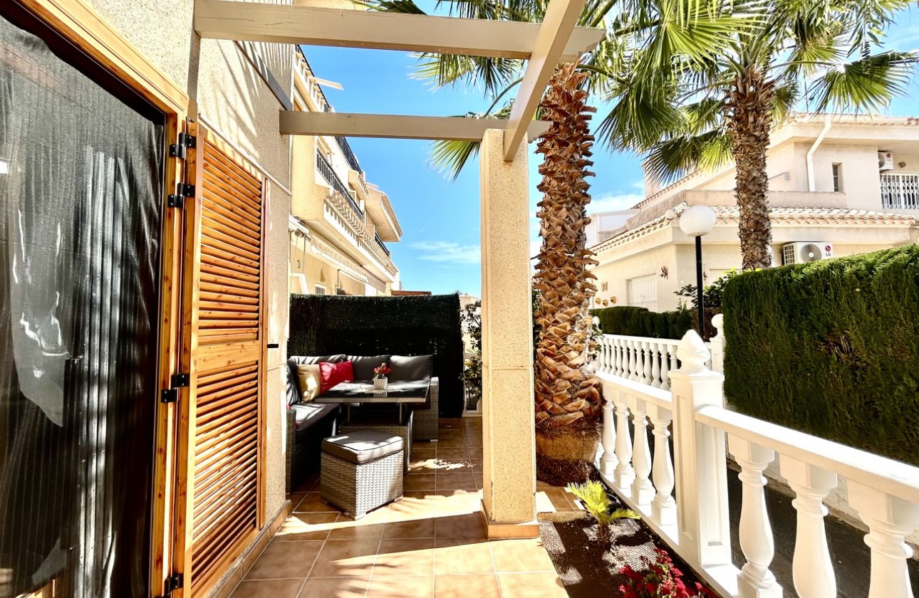 Herverkoop - Town House -
Playa Flamenca - Costa Blanca