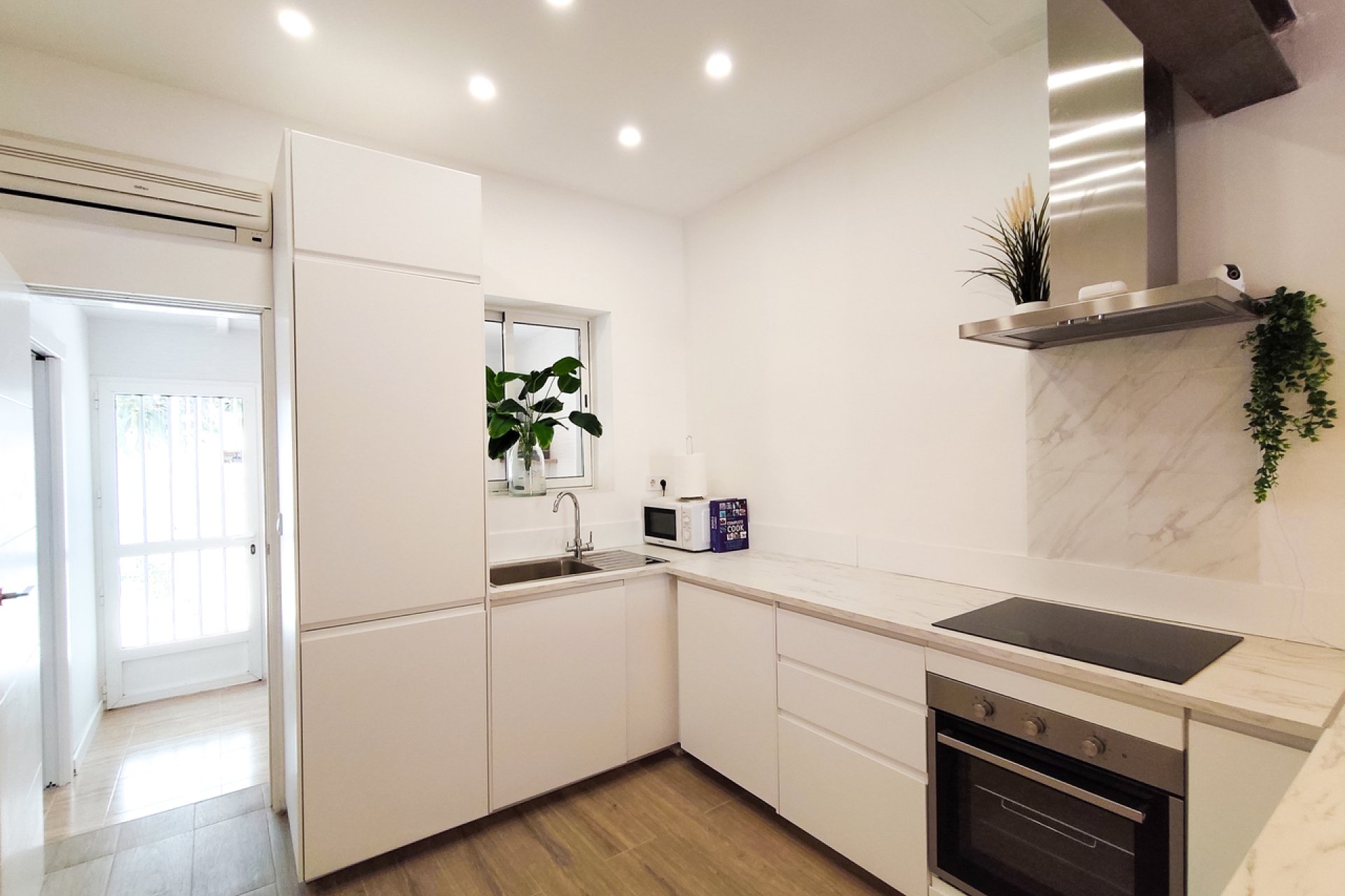 Herverkoop - Town House -
Playa Flamenca - Costa Blanca