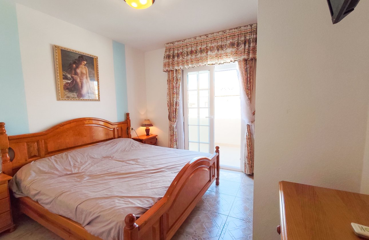 Herverkoop - Town House -
Playa Flamenca - Costa Blanca