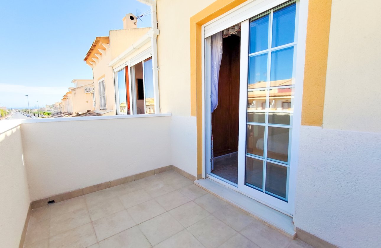 Herverkoop - Town House -
Playa Flamenca - Costa Blanca