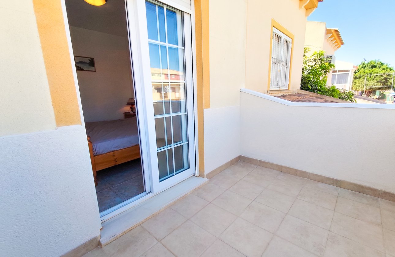 Herverkoop - Town House -
Playa Flamenca - Costa Blanca