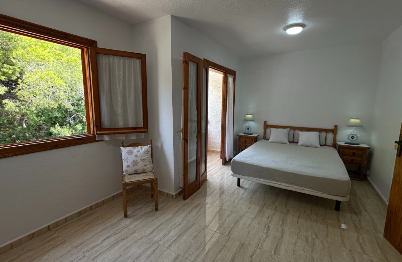 Herverkoop - Town House -
Playa Flamenca - Costa Blanca