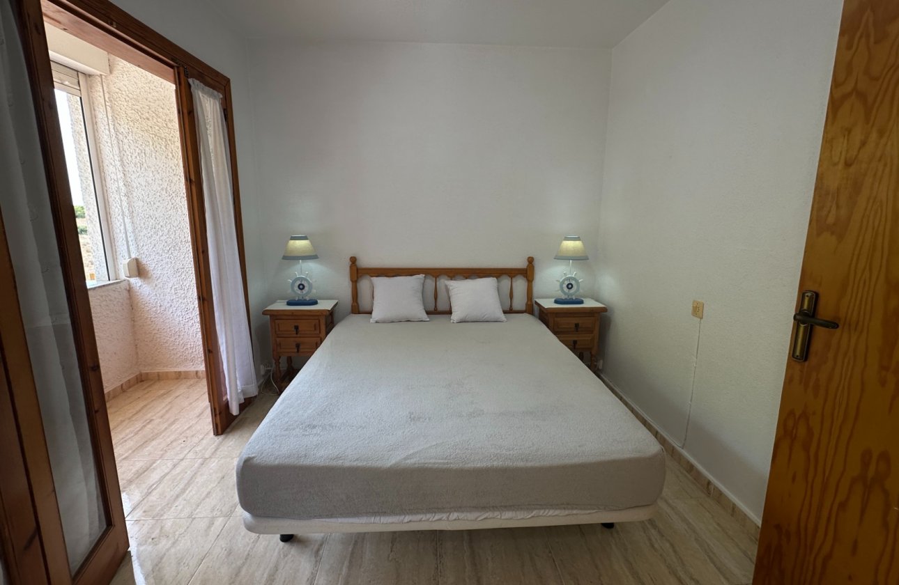 Herverkoop - Town House -
Playa Flamenca - Costa Blanca