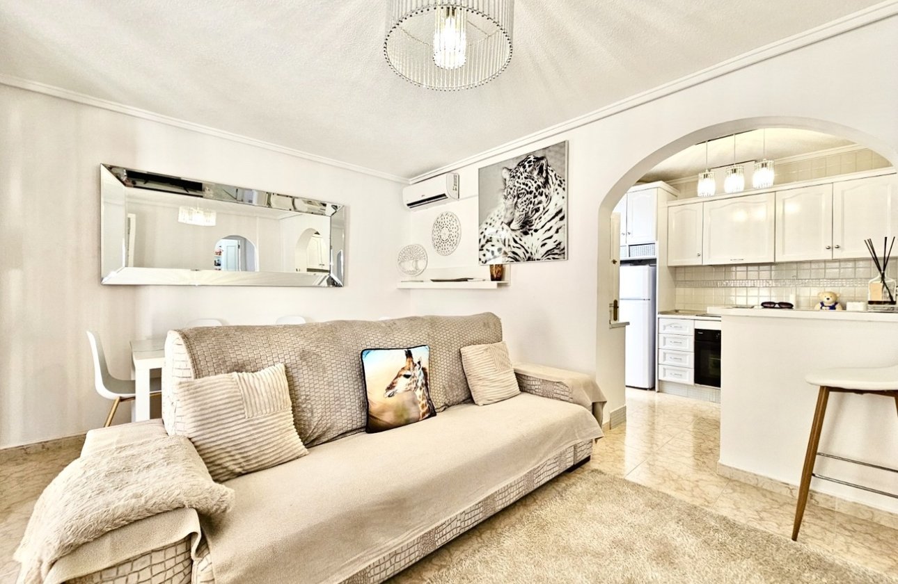 Herverkoop - Town House -
Punta Prima - Costa Blanca