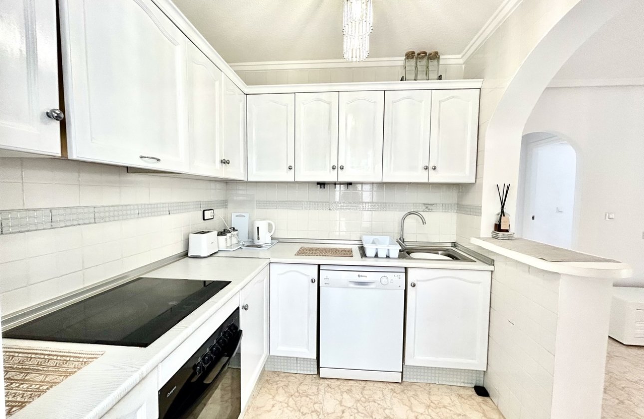 Herverkoop - Town House -
Punta Prima - Costa Blanca