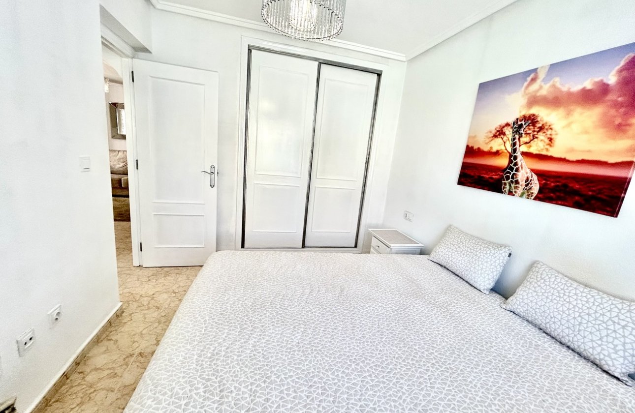 Herverkoop - Town House -
Punta Prima - Costa Blanca