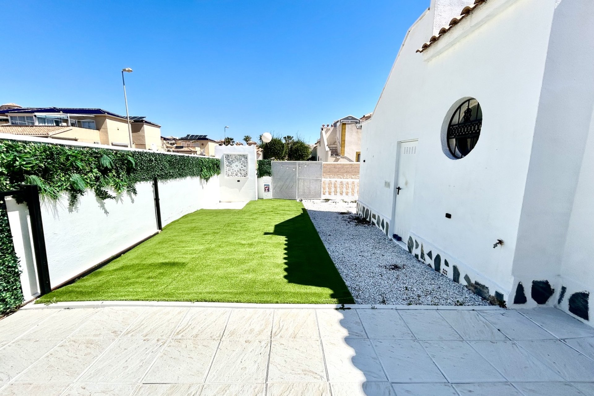 Herverkoop - Town House -
Punta Prima - Costa Blanca