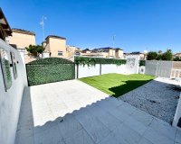 Herverkoop - Town House -
Punta Prima - Costa Blanca