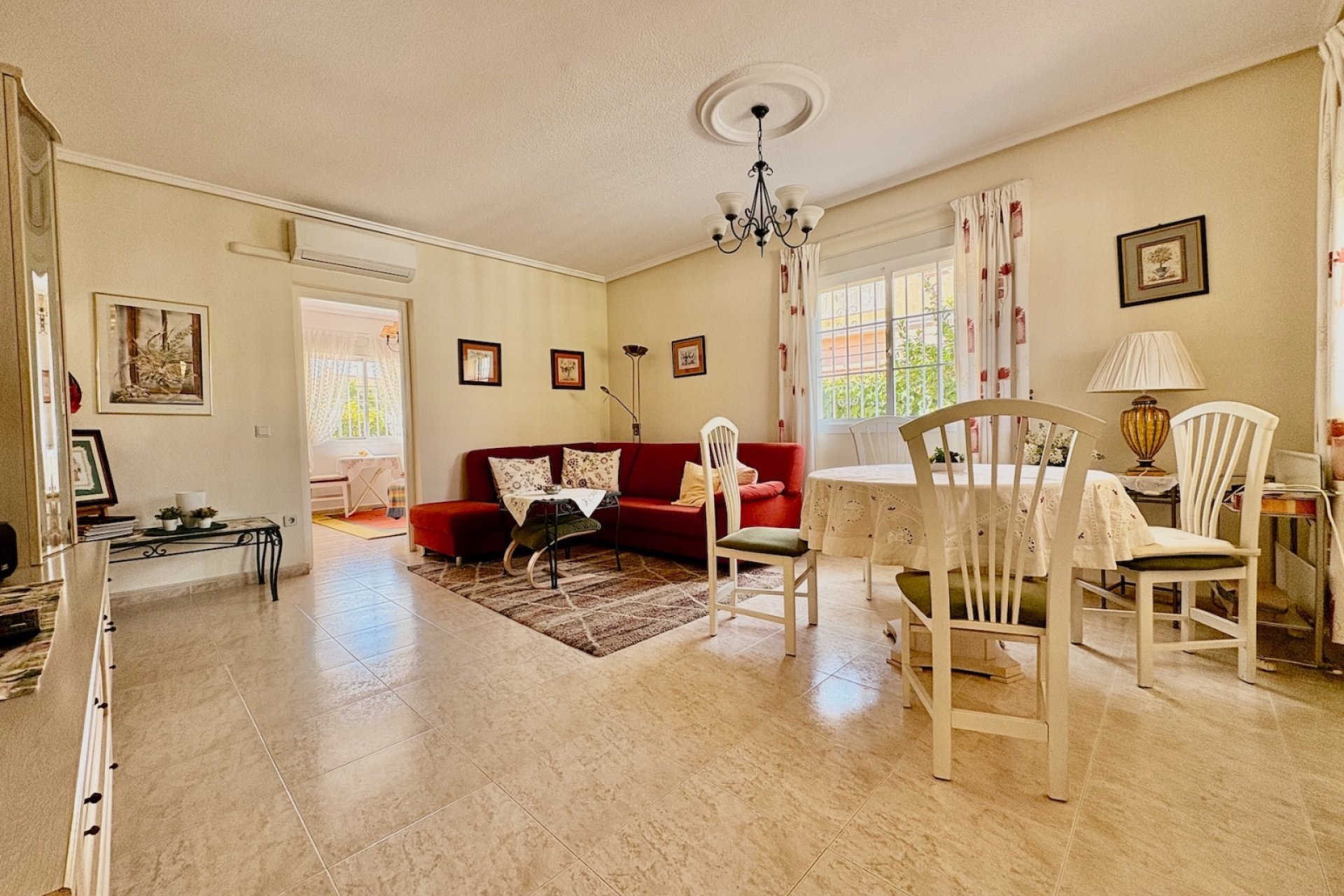 Herverkoop - Town House -
Rojales - Inland