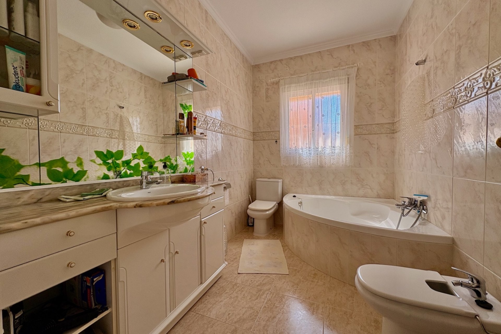 Herverkoop - Town House -
Rojales - Inland