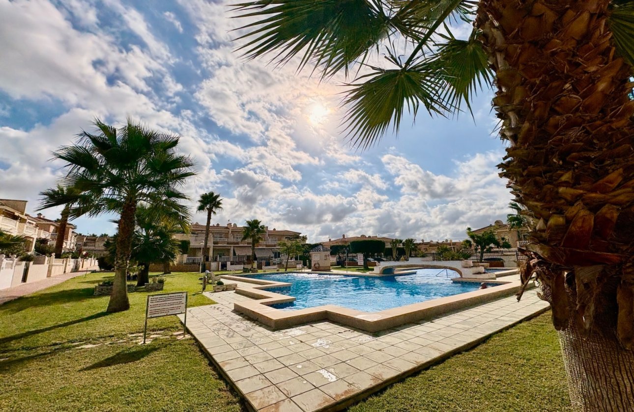 Herverkoop - Town House -
Rojales - Inland