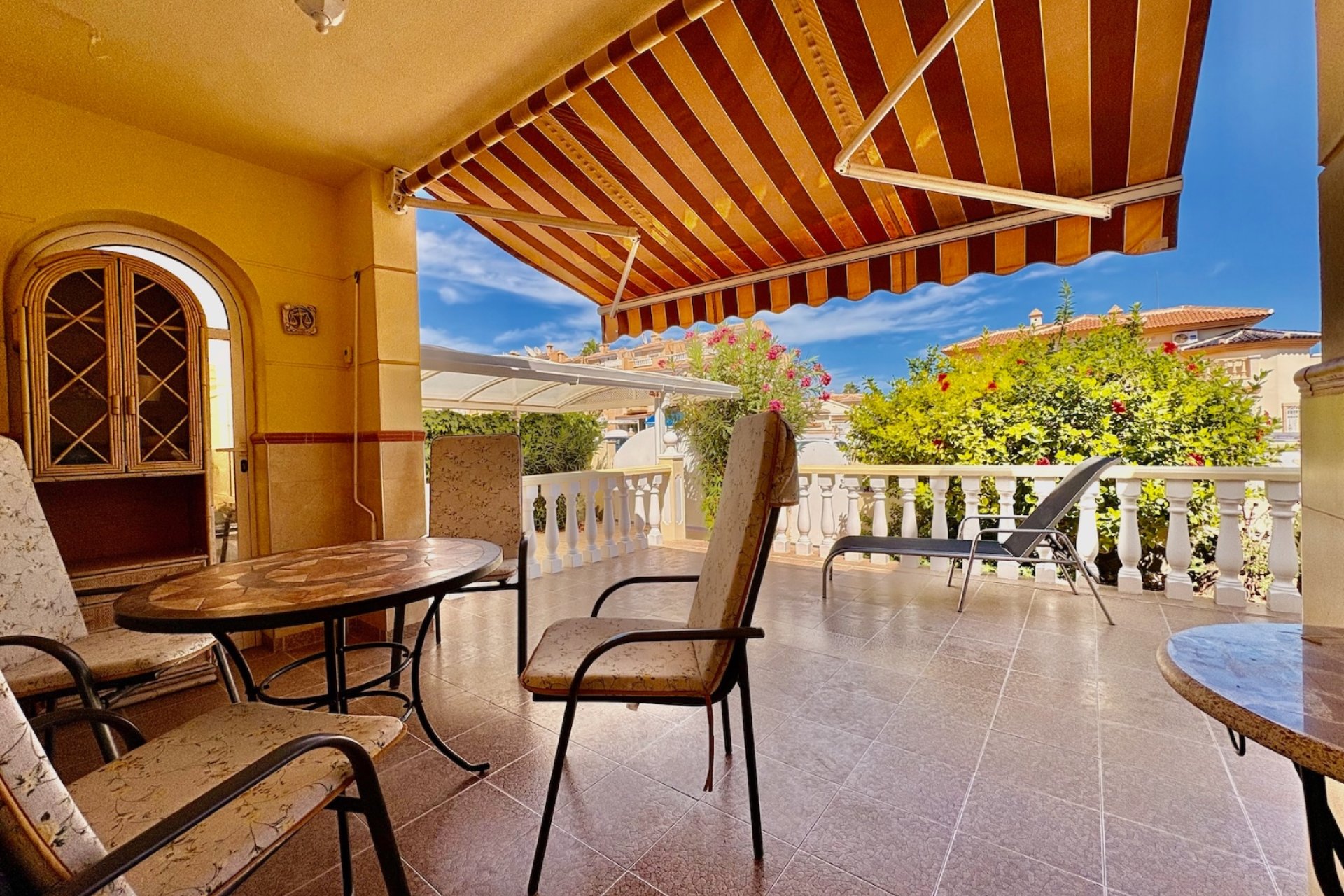 Herverkoop - Town House -
Rojales - Inland