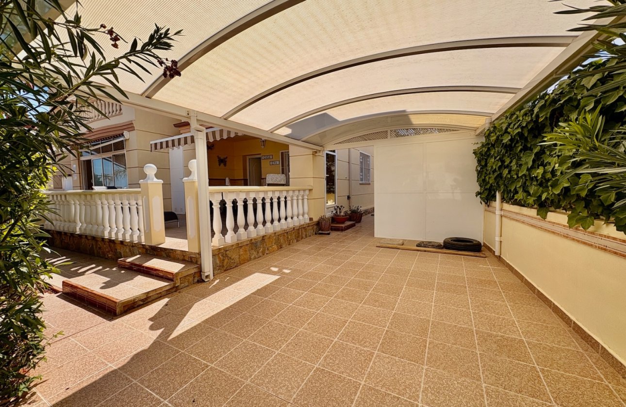 Herverkoop - Town House -
Rojales - Inland