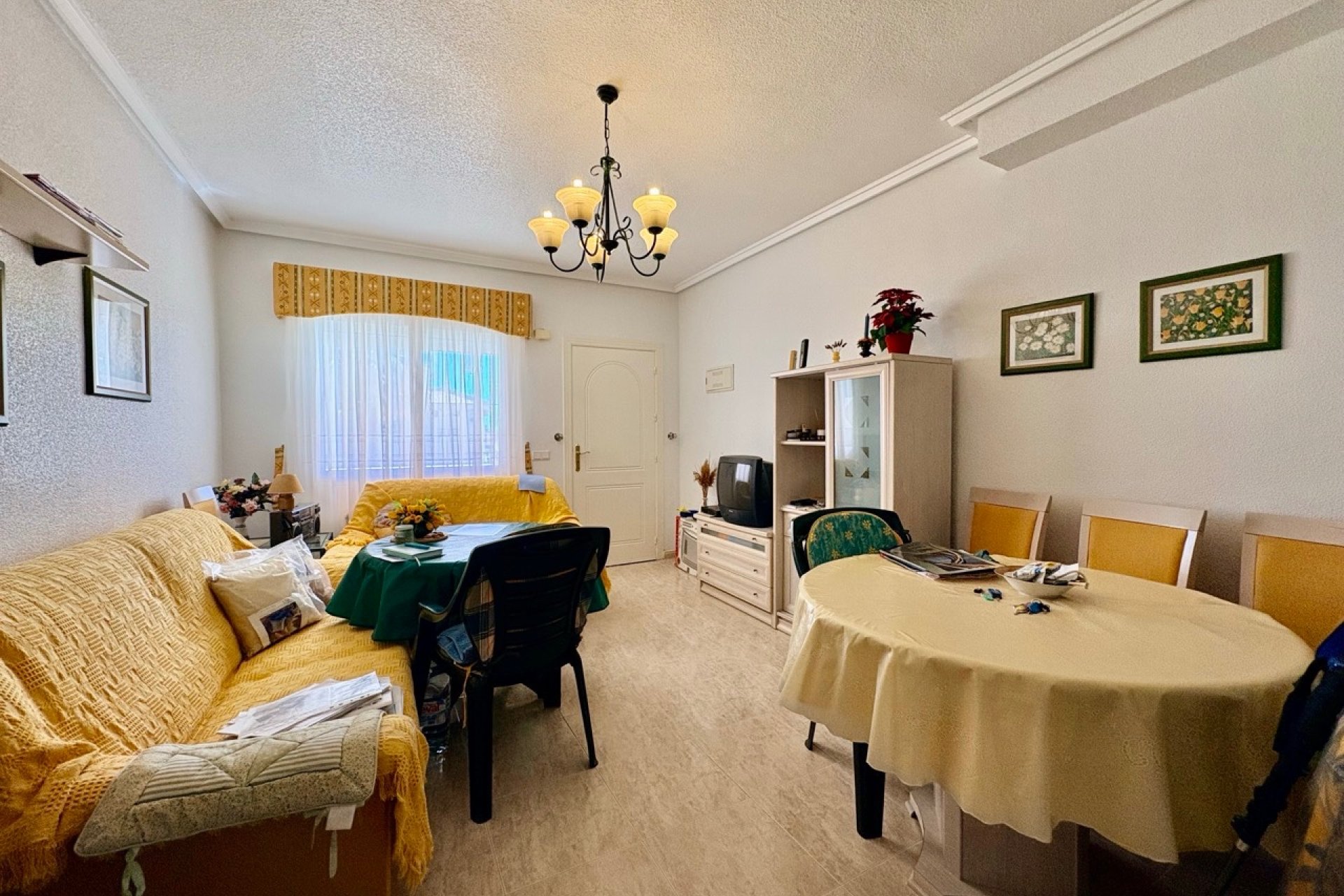 Herverkoop - Town House -
Rojales - Inland