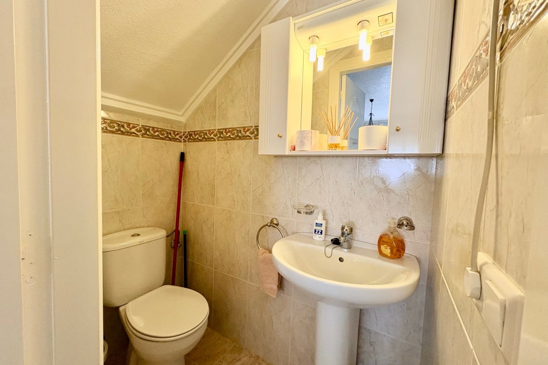 Herverkoop - Town House -
Rojales - Inland