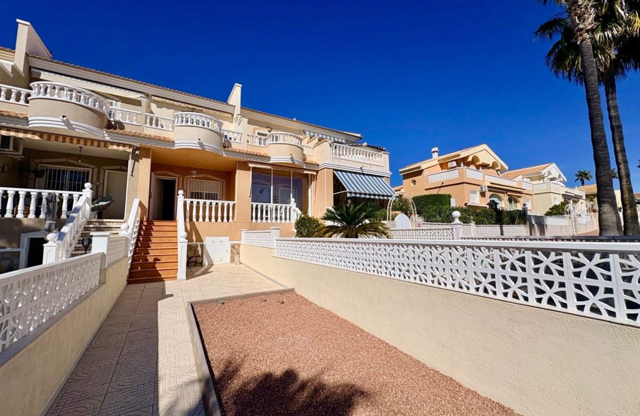 Herverkoop - Town House -
Rojales - Inland