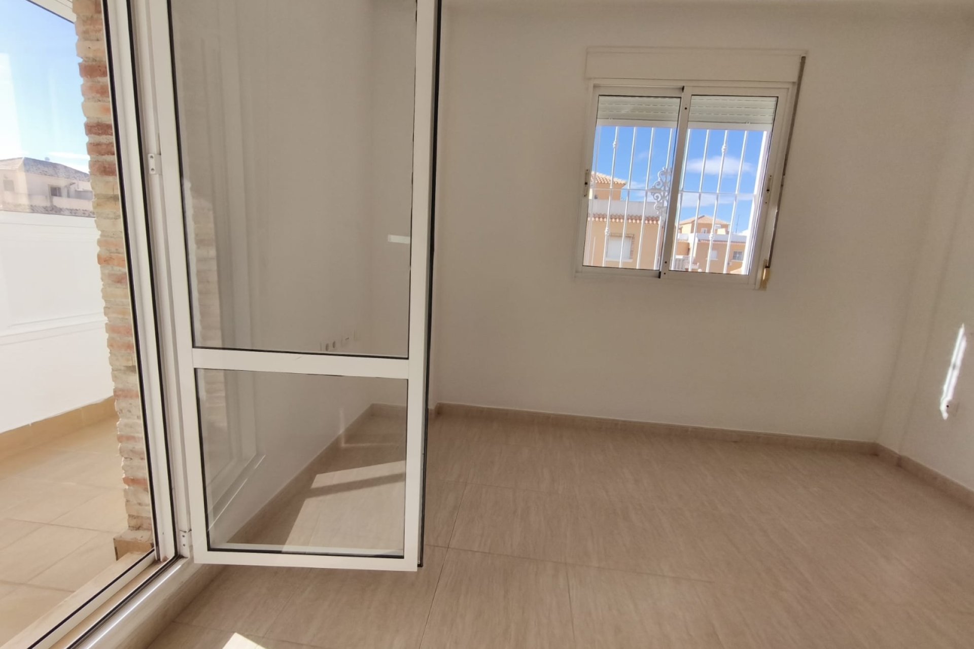 Herverkoop - Town House -
Rojales - Inland