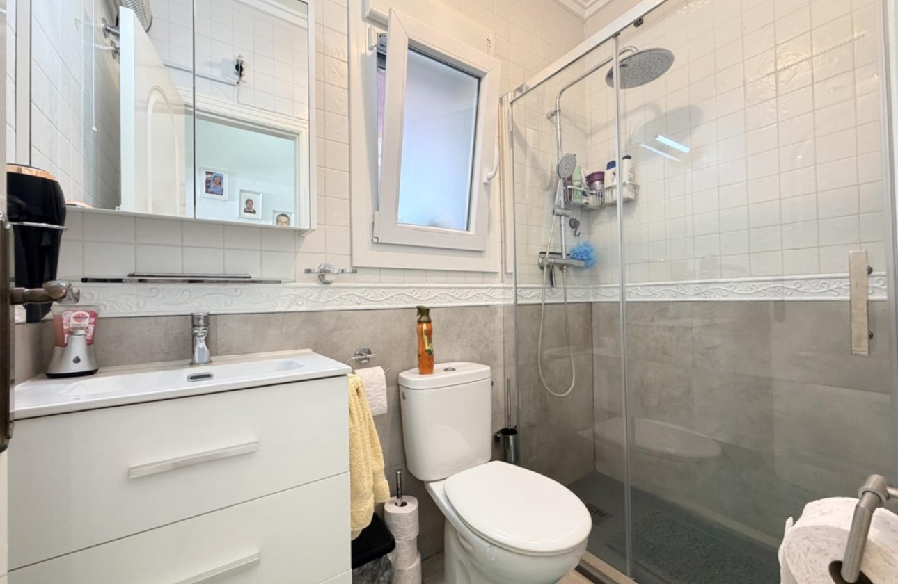 Herverkoop - Town House -
Rojales - Inland