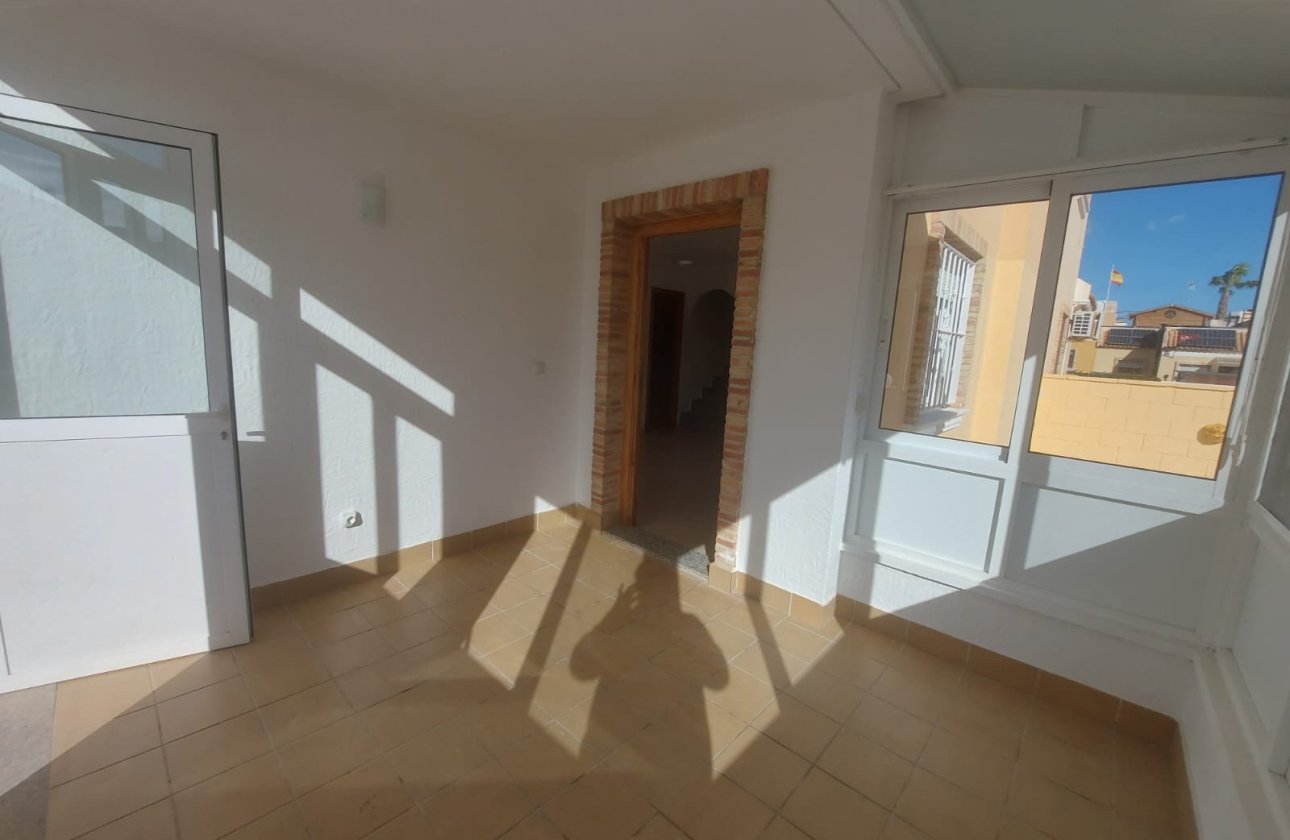 Herverkoop - Town House -
Rojales - Inland
