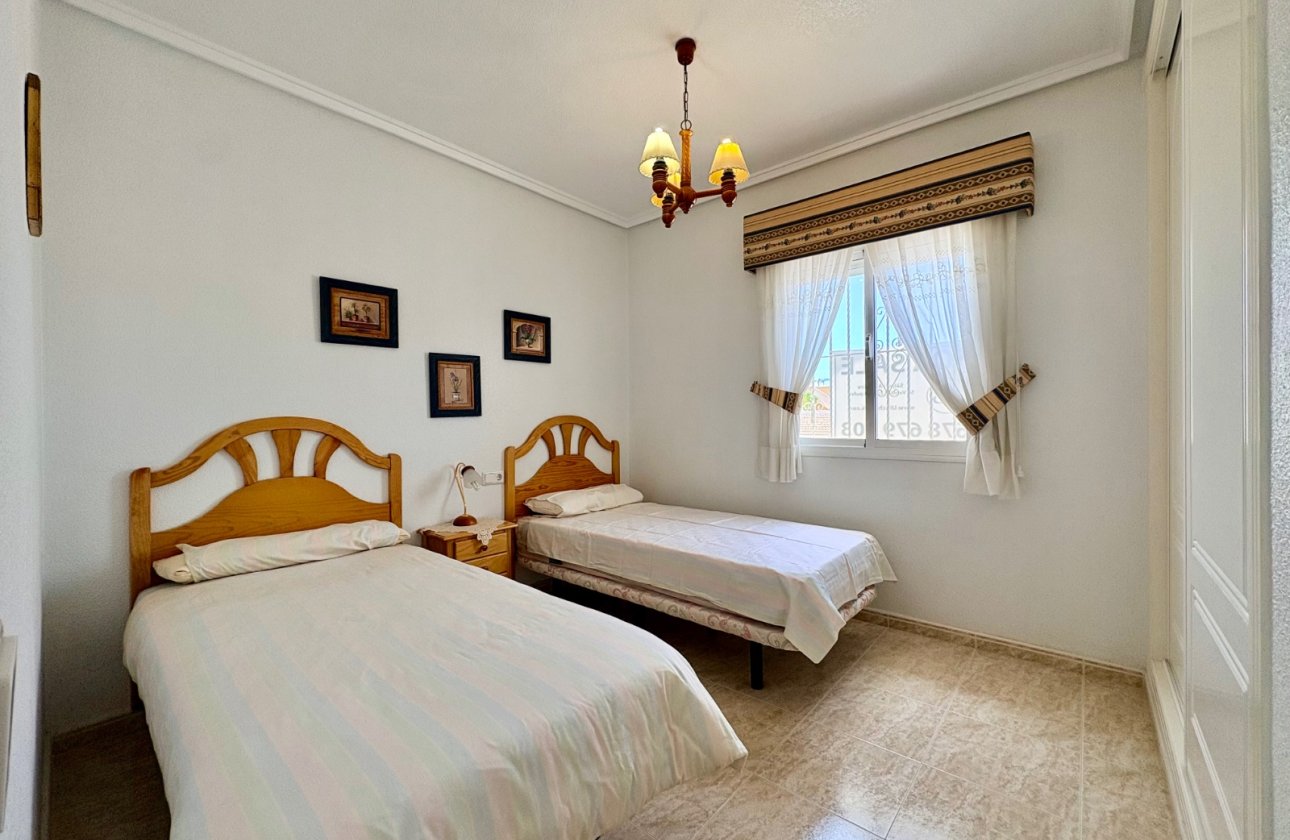 Herverkoop - Town House -
Rojales - Inland